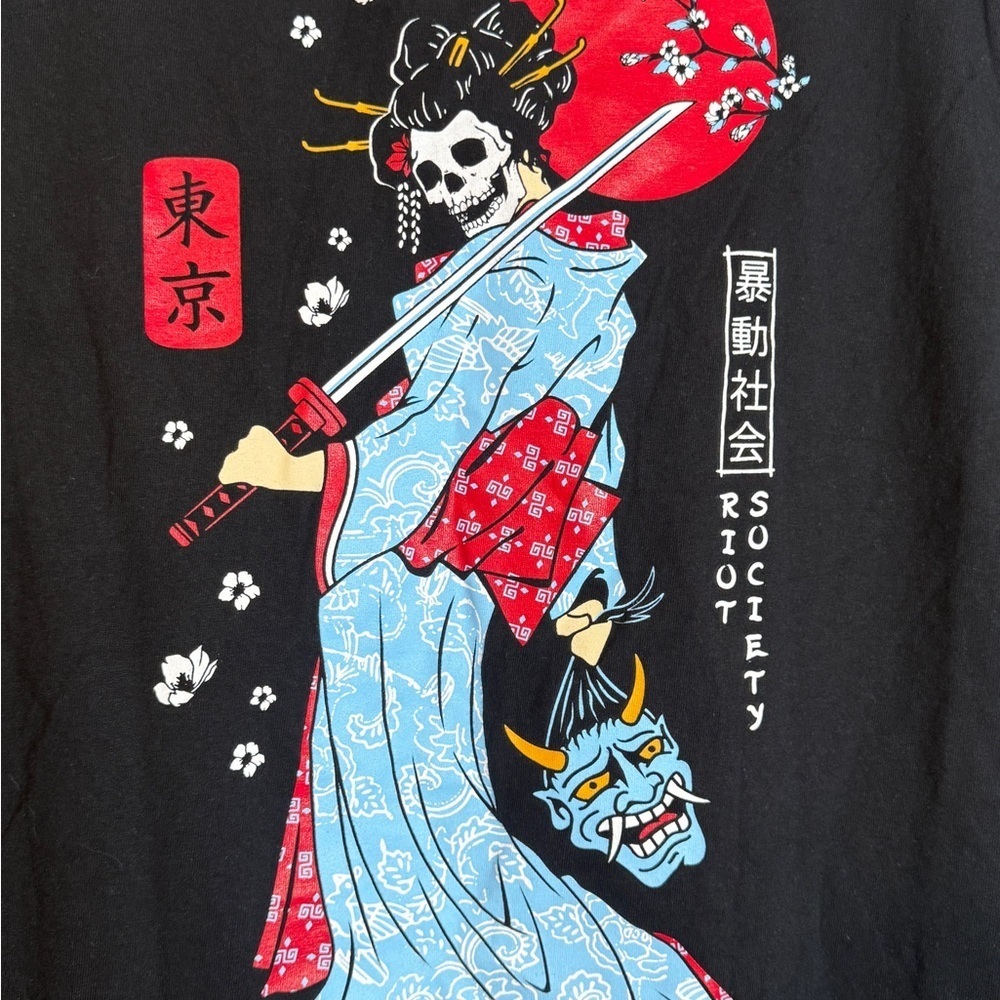 Riot Society Samurai Skeleton Graphic Tee Men’s XL - Picture 4 of 6